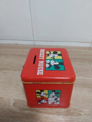 Cajita metálica Mickey Mouse años 80
