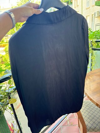 Camisa negra de invierno para mujer