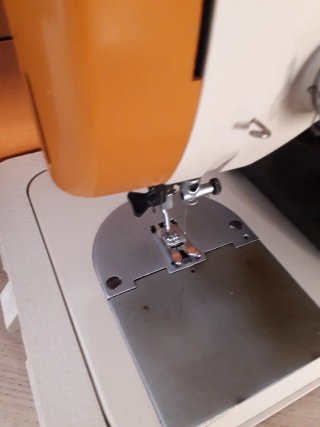 Máquina de coser Alfa Superautomatica 1680