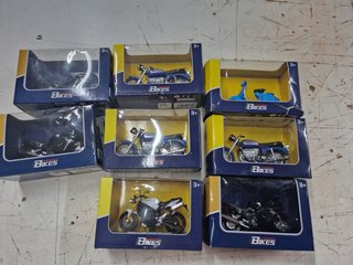 Maqueta Moto Ducati 1/18 (138033)