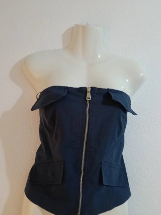 Top azul con cremallera