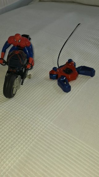 Moto teledirigida Spiderman