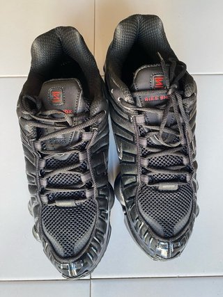 Nike Shox TL — estilo y comodidad