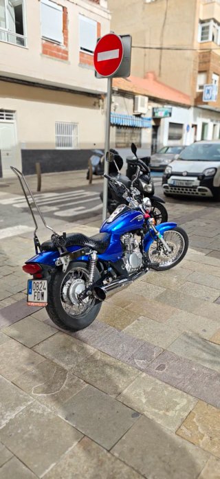 Kawasaki Eliminator 125 Custom Cruiser Azul