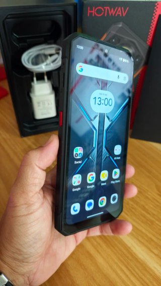 Teléfono HOTWAV Cyber 17 Rugerizado nuevo