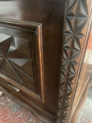 Mueble TV madera tallada