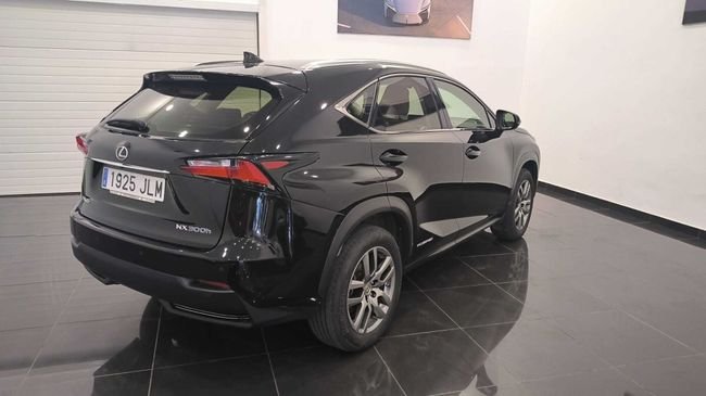 Lexus NX 300h Executive 4WD +Navibox 2016, foto 6