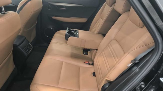 Lexus NX 300h Executive 4WD +Navibox 2016, foto 11