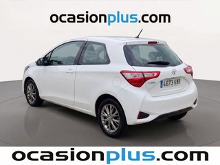 Toyota Yaris 70 Active 51 kW (69 CV)