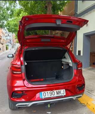 #Coche MG ZS 2023 Luxury · 32.000 km año 2023