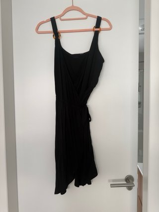 Vestido corto cruzado calzedonia