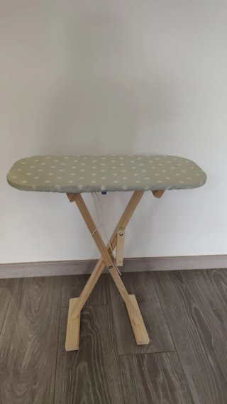 Tabla de planchar y tendedero de madera plegable
