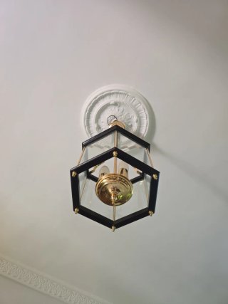 Lámpara colgante de techo dorada y cristal