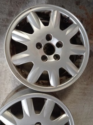 Llantas Volvo 3 unidades