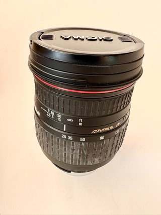 Objetivo Sigma 28-300mm DL Hyperzoom para Nikon