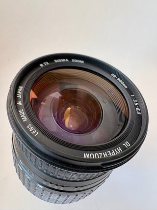 Objetivo Sigma 28-300mm DL Hyperzoom para Nikon