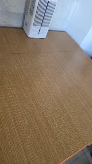 Mesa abatible de madera