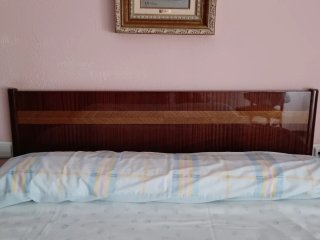 1-Armario ,2 mesitas, 1 tocador y cabezal