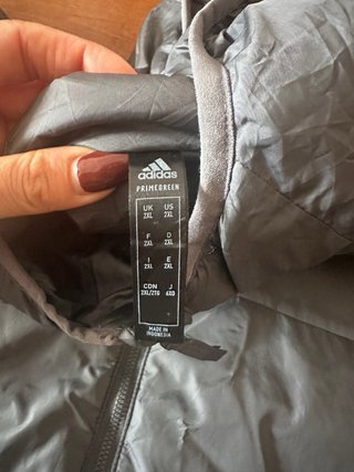 Casaco Adidas Cinza com Capuz