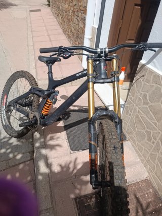 Rocky Mountain Maiden Descenso talla m. 27,5