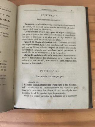 Libro antiguo (1895)