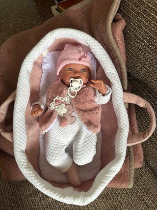 Muñeco Bebé Llorens con Capazo Rosa