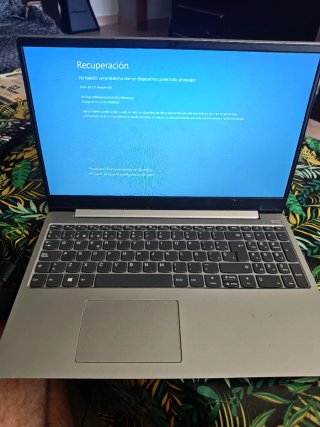 Lenovo Ideapad 330S-15IKB i3 Plata