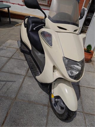 Honda Foresight 250 Maxi Scooter
