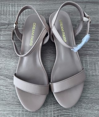 Sandalias tacon bajo color nude talla 36