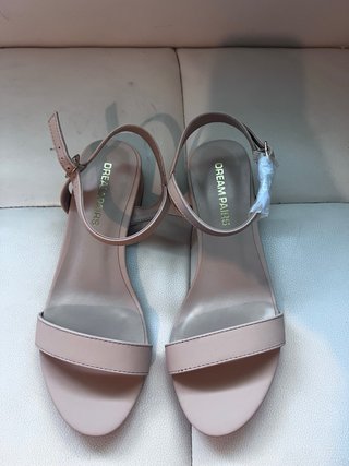 Sandalias tacon bajo color nude talla 36