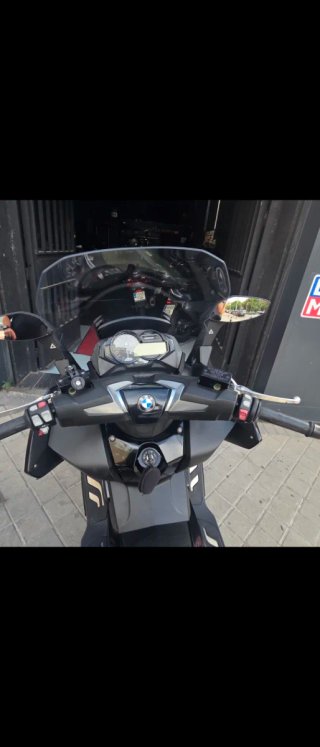 BMW C 650 GT Negra
