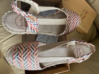 Sandalias Toni Pons Multicolor Nuevas