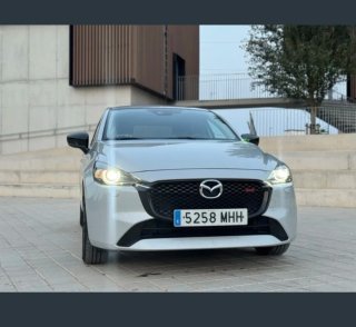 #Coche Mazda 2 Homura 2023 con 40.000KMS