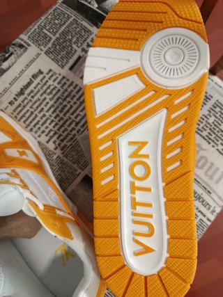 Zapatos Louis Vuitton Naranja y Blanco