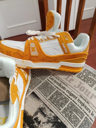 Zapatos Louis Vuitton Naranja y Blanco