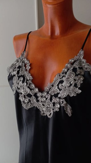 Vestido lencero negro tirantes. Talla L