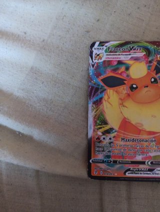 Flareon VMAX Golpe Brusco 2021