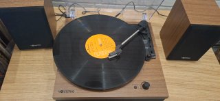 Tocadiscos Vosterio Marrón y Negro