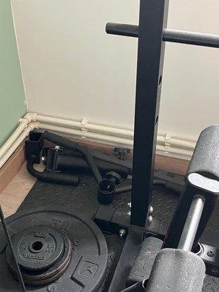 Rack de gimnasio completo con polea y pesas