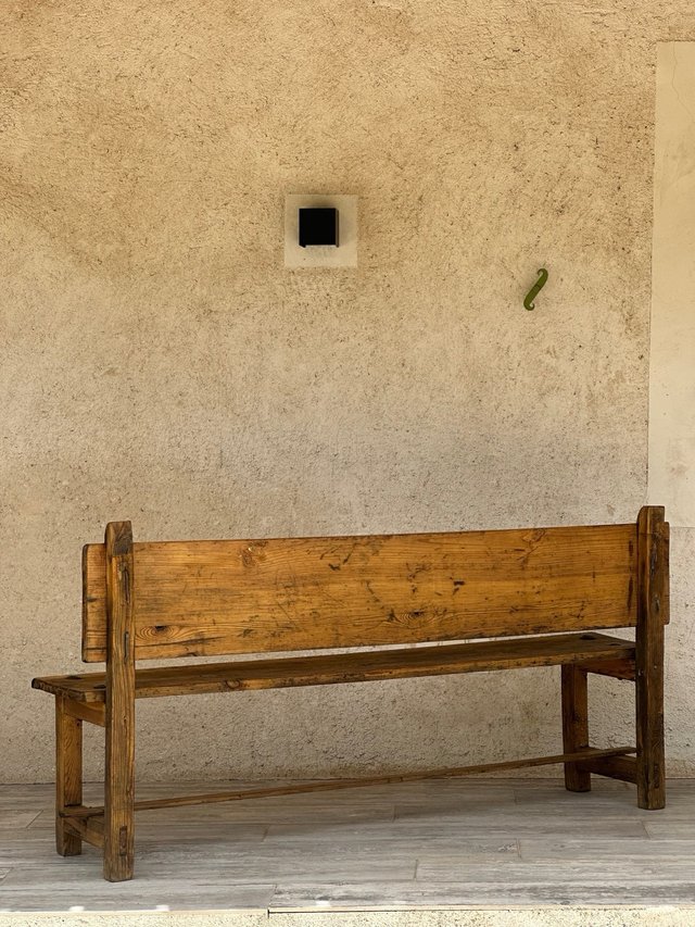 Banco antiguo de madera