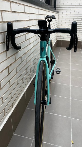 Bianchi Oltre Race Shimano 105 Di2