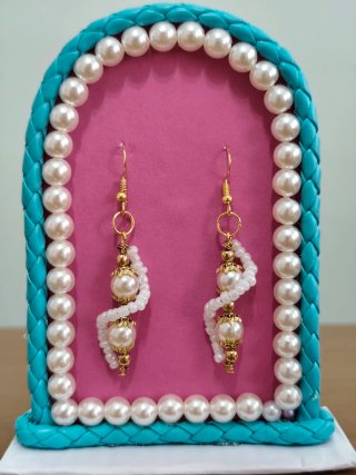 Pendientes de perlas de varios colores
