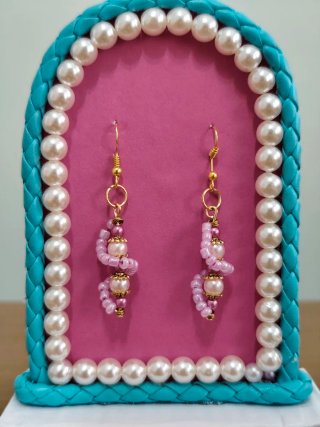 Pendientes de perlas de varios colores