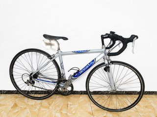 Bicicleta de carretera Cannata