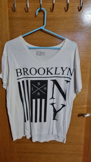 CAM 9 - Camiseta Blanca Brooklyn Talla M