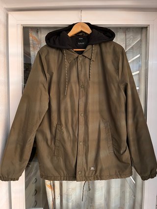 Parka Bershka verde militar