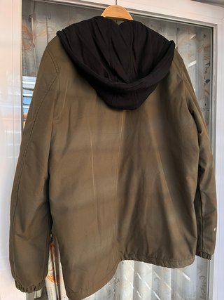 Parka Bershka verde militar