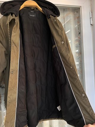 Parka Bershka verde militar
