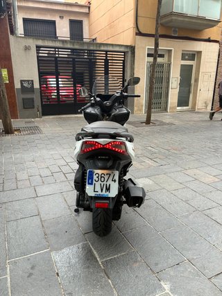 Kymco Grand Dink 300 Euro 5 Blanca