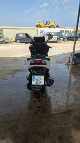 Kymco K-XCT 300 2015 para reparar